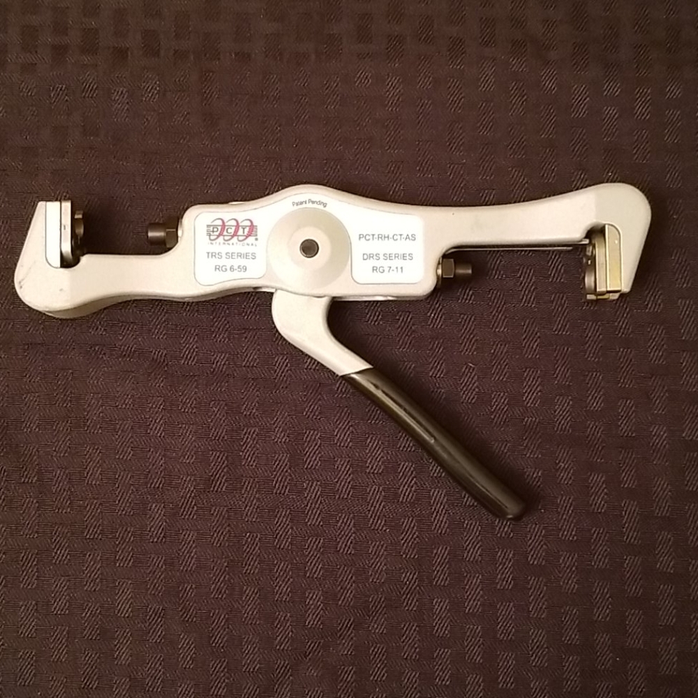 The PCT-RH-CT-AS F CONNECTOR TOOL